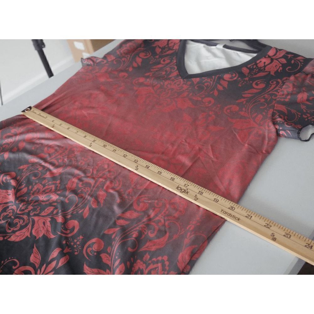 Brown & Black Abstract Short-Sleeve V-Neck Top - Picture 6 of 7